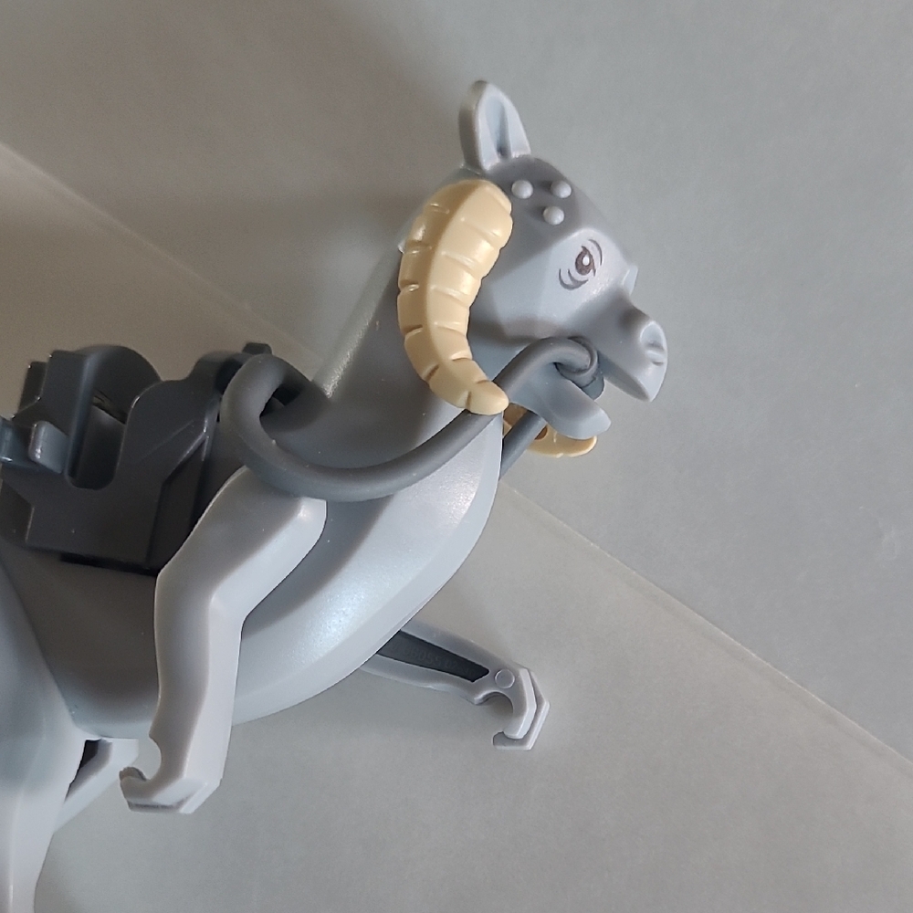 LEGO Star Wars - Tauntaun Minifigure - - Hoth - Genuine